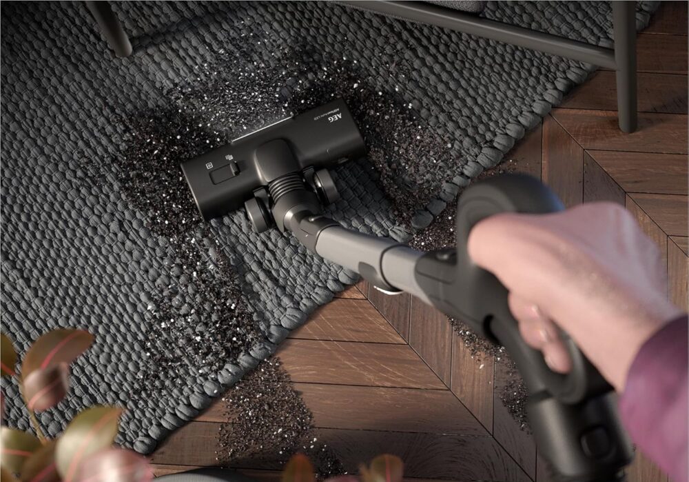 جاروبرقی AEG سری 8000 مدل AB81A2DG